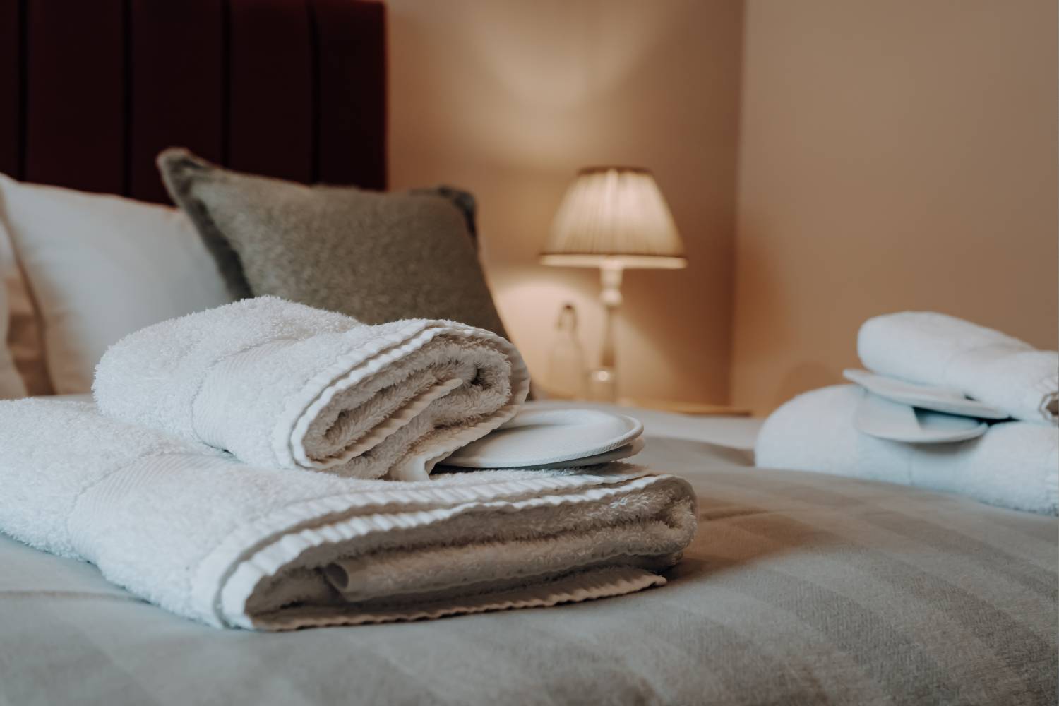 swallow barn main bedroom